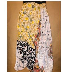 Gimmicks Skirt